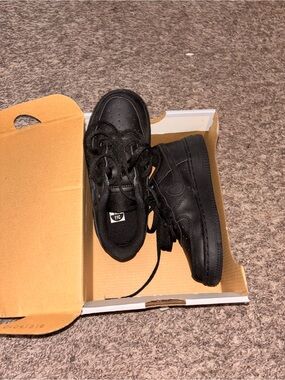 Nike Kids All-Black Low-Top Sneakers